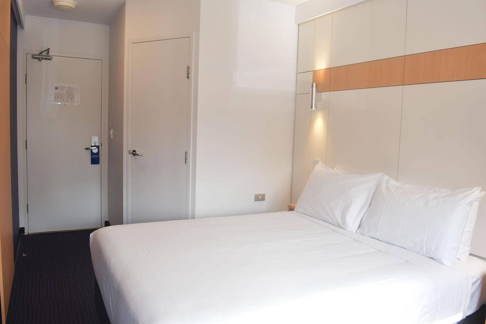 Ibis Budget - Gosford Esterno foto